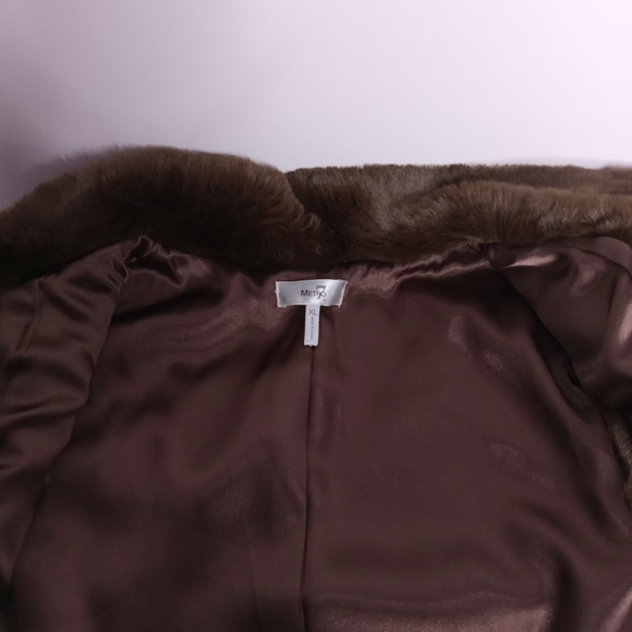 METRO 7 BROWN FAUX FUR VEST WITH 3 TOGGLE BUTTON CLOSURES‎ SIZE XL - Picture 10 of 15